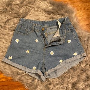 SHEIN 🌼 Daisy High Waisted Shorts 🌼